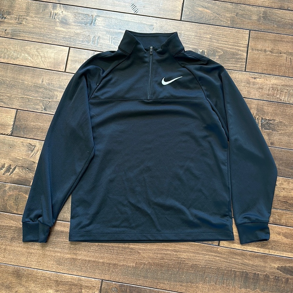 Nike Dri-Fit light weight golf 1/4 zip